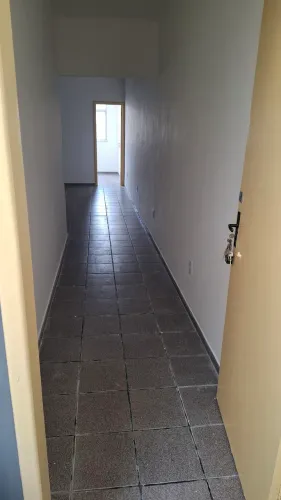 Excelente apartamento de 2/4 para aluguel no centro de Feira