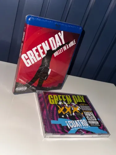 Green Day - Bullet in a Bible (Blu-Ray) + ¡Cuatro! (DVD)