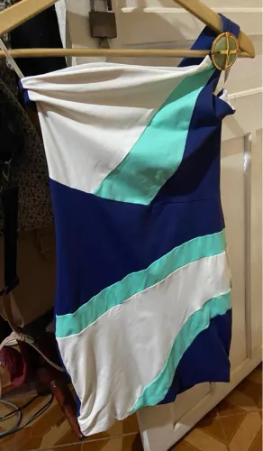 Vestido curto tubinho tamanho M lança perfume