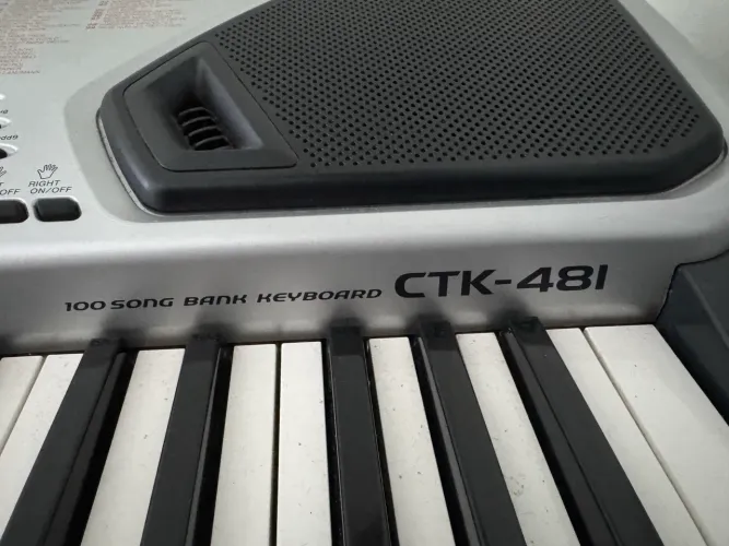 Teclado Casio CTK-481