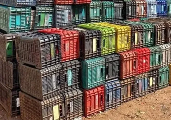 Caixas Plásticas Empilháveis - Ótimo Estado