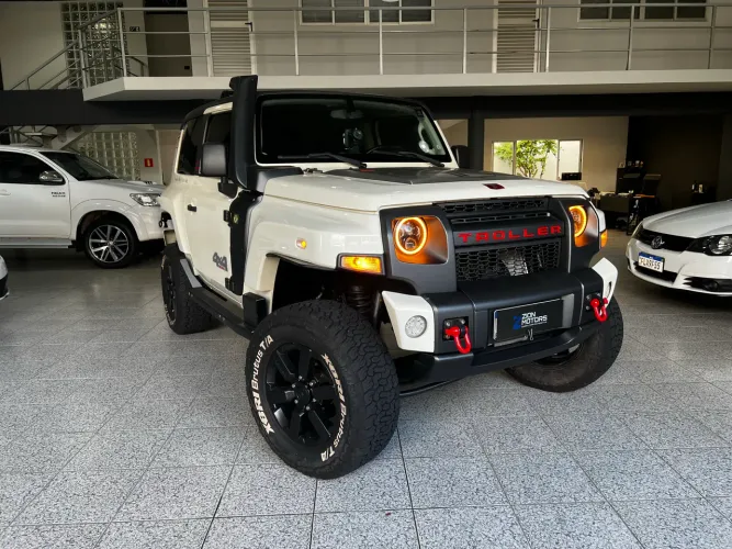 Troller T-4 4X4 3.2 20V TDI Cap. Rígida Diesel 2016