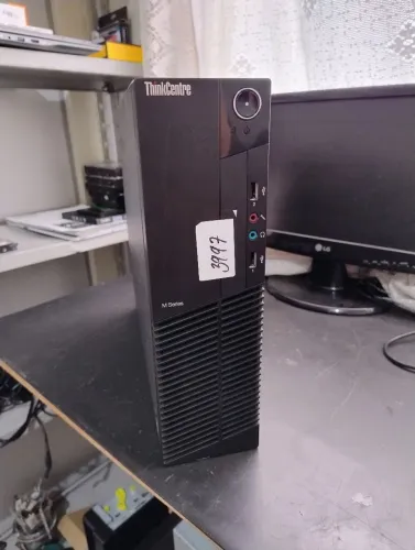 Computador Lenovo ThinkCentre Core i3