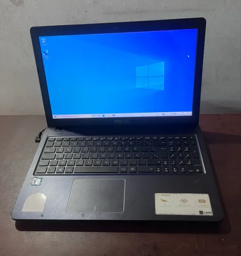 Notebook Asus Intel i3 4gb ssd120