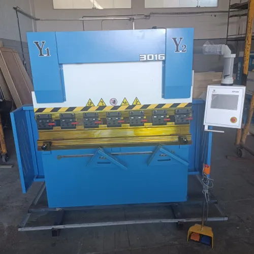 Dobradeira 1600 CN TP10S 