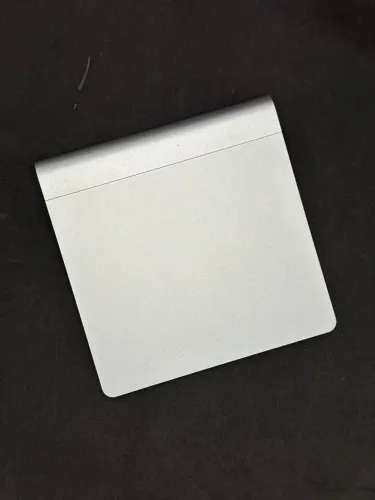 Magic Trackpad   A1339  Sem fio  Branco   Seminovo  (3 meses de garantia) SEMI NOVO LOJA 