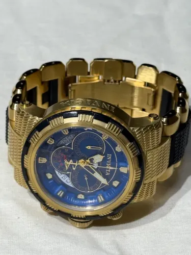 Relógio Invicta Masculino Dourado reserve  - Imponente e Estiloso