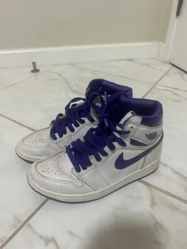 Tênis Air Jordan 1 High "Court Purple White" Branco / Roxo
