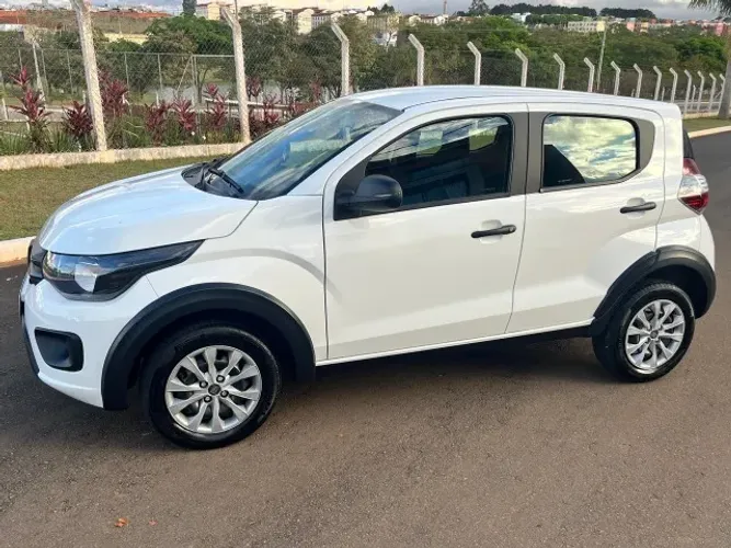 Fiat Mobi Like 1.0 EVO Flex 24/25 ABAIXO da FIPE