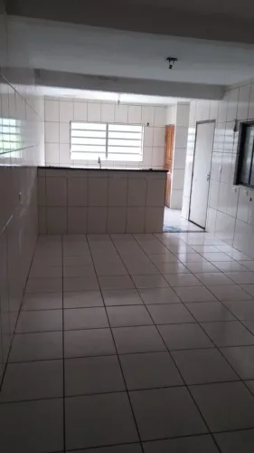 Vendo sobrado ou troco por imóvel em Maringá PR 