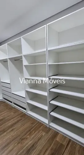 Closet Completo 4 Modulados 220 cm Altura