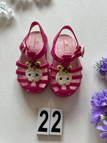 Sandalia Worlsd Colour numero 21 22