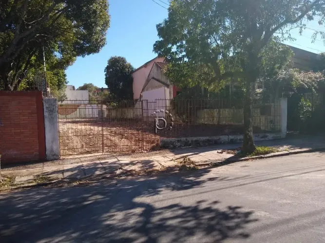 Locação de Terreno em PORTO ALEGRE-RS, bairro IPANEMA com 420m² Área Const.