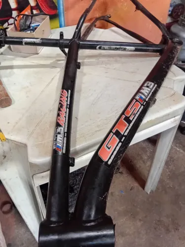 Quadro de bicicleta aro 29, Tamanho 17, Usado em bom estado.