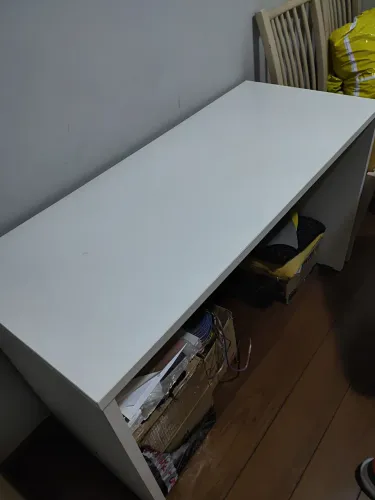 VENDO ESCRIVANINHA BRANCA 1,20x50