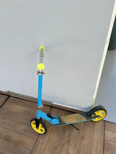 Vendo patinete 2 rodas 