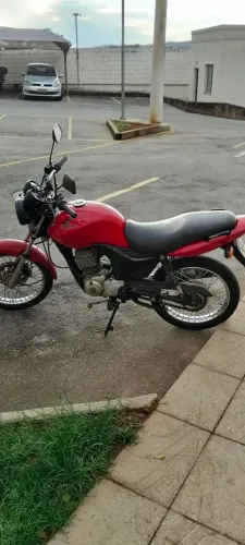 Moto excelente para aplicativo, toda revisada é só pegar e andar