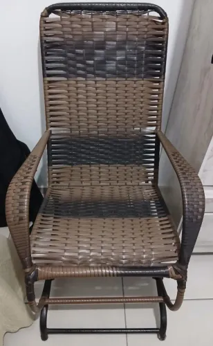 CADEIRA DE BALANÇO