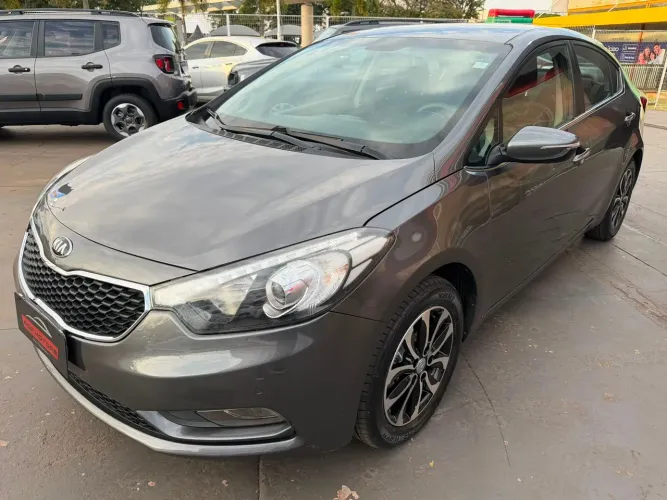 Kia Motors Cerato 1.6 16V Flex Aut. 2014