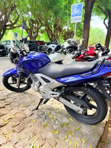 Honda CBX 250 Twister 2004