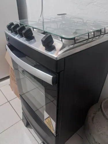 Vendo fogão novo usado meses .