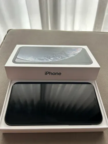 iPhone XR