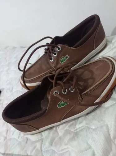 Lacoste  sapato