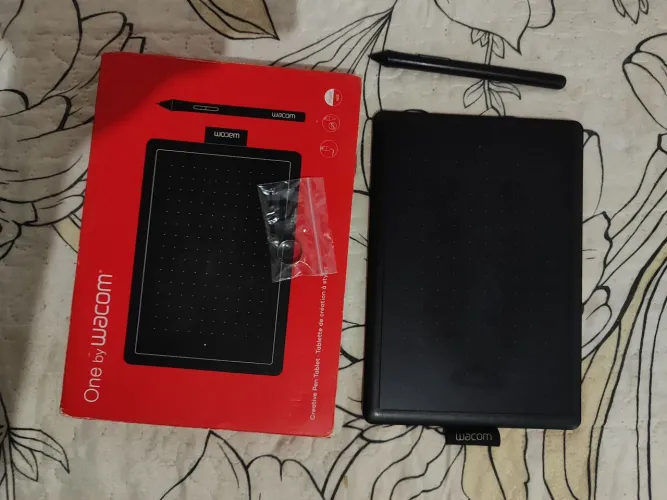 Mesa Digitalizadora Wacom One - Completa - R$ 120
