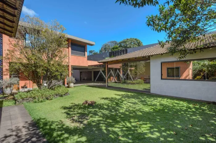Casa para Locação no Vila Campestre | 550 m² - 4 quartos.
