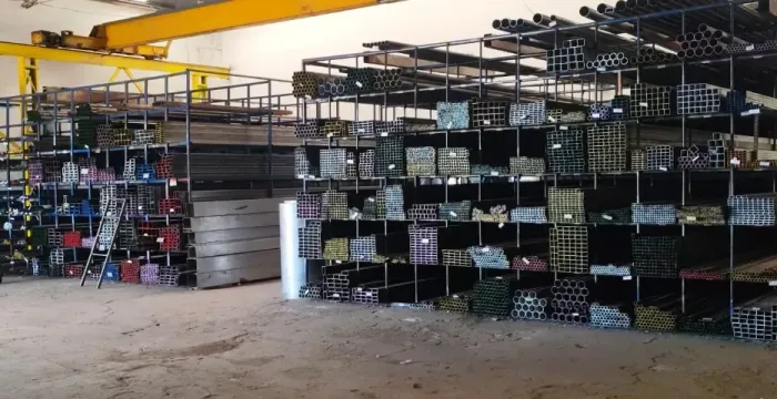 OPERADOR DE PÁTIO - EMPRESA DE FERRO E AÇO CONTRATA