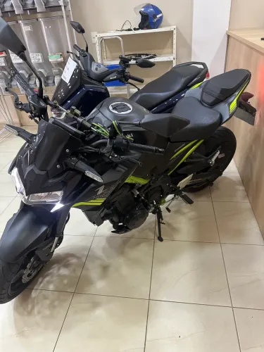 Kawasaki Z900 2021/2021 - Apensas 15.598 km - Pneus Novos + Escapamento Esportivo