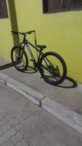 Vende-se bike aro 29 ABSOLUTE com par de freio shimano MT-200 pneus novos banco novo 