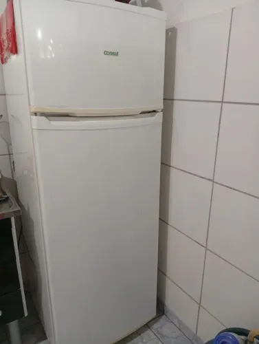 Geladeira 200 reais