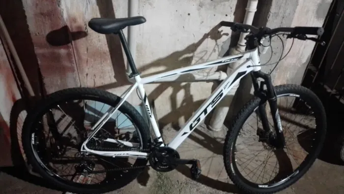 Vendo ou trovo Bike nova aro 29