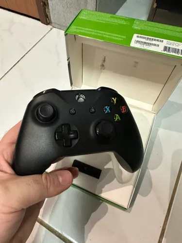 Controle joystick Xbox one + Adaptador wireless usb