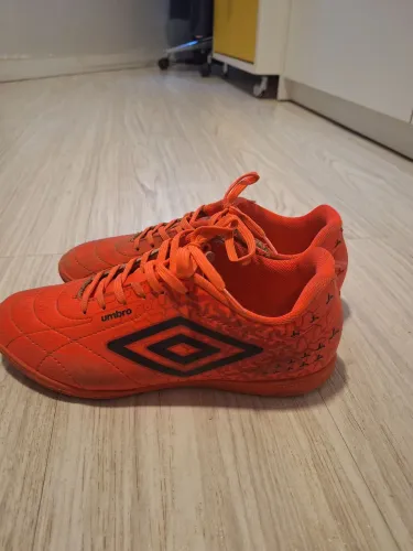 Umbro Class Neo Futsal Laranja Masculino Tam 38