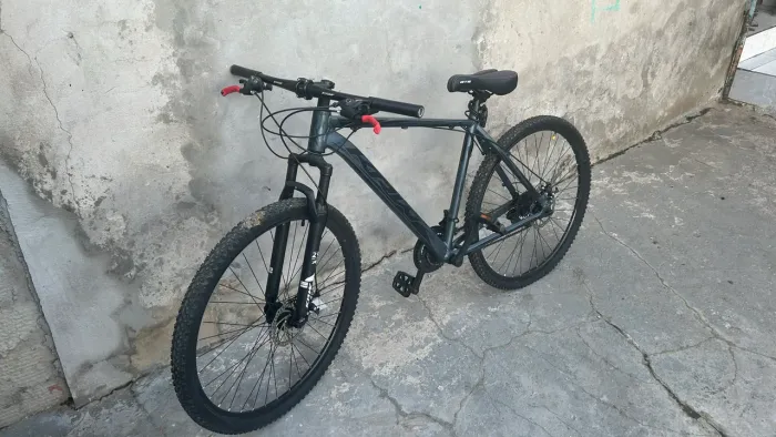 bicicleta krw aro 29 pouco usada