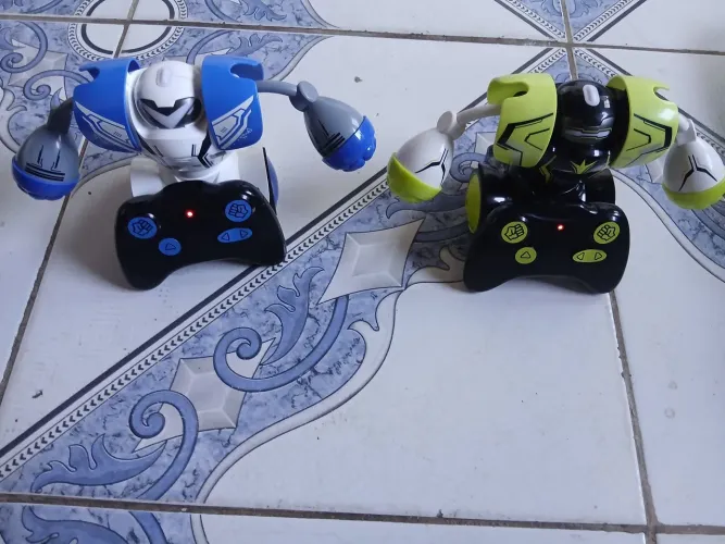 Vende-se brinquedo