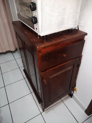 Armário multiuso madeira angelim 