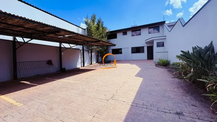 Salão à venda! Excelente oportunidade para investidores em Atibaia!