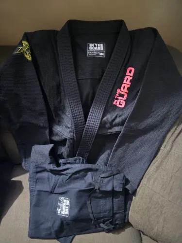 Kimono trançado M4 novo 