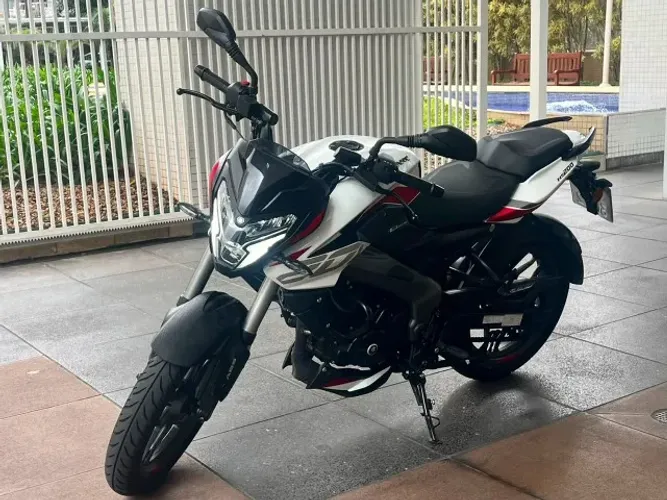 Bajaj Dominar NS200 2026 Unico Dono na Garantia de Fabrica Baixissima Km Estado de 0