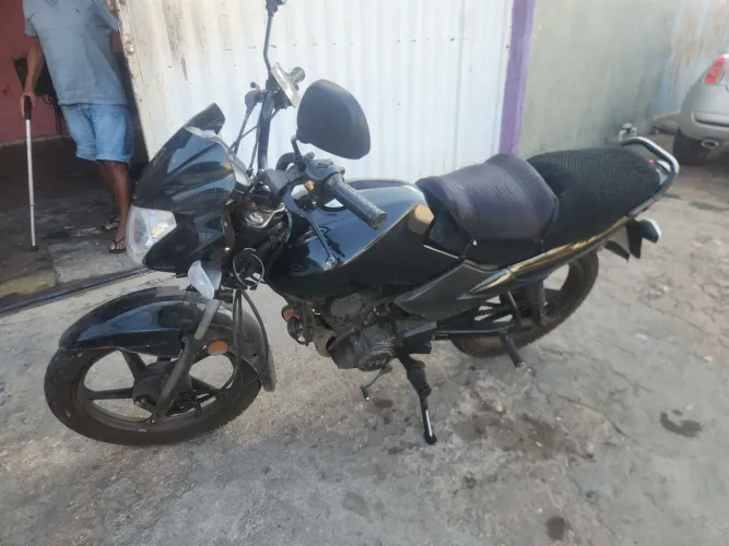 Moto em perfeito estado para quem procura moto para trabalhar essa é a moto
