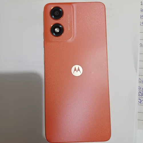 Celular na caixa motorola G04s  