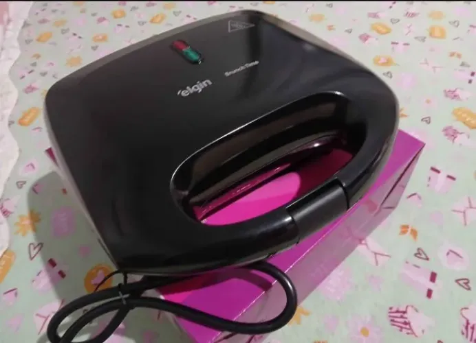 Vendo Sanduícheira elgin