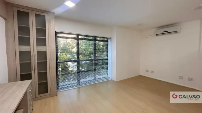 Sala/Conjunto Comercial no Centro Cívico de 62,00 m² - 38470.004-GL