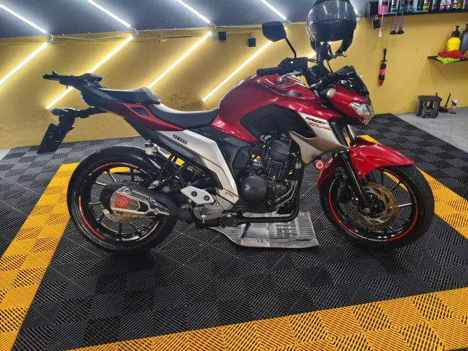 Fazer 250