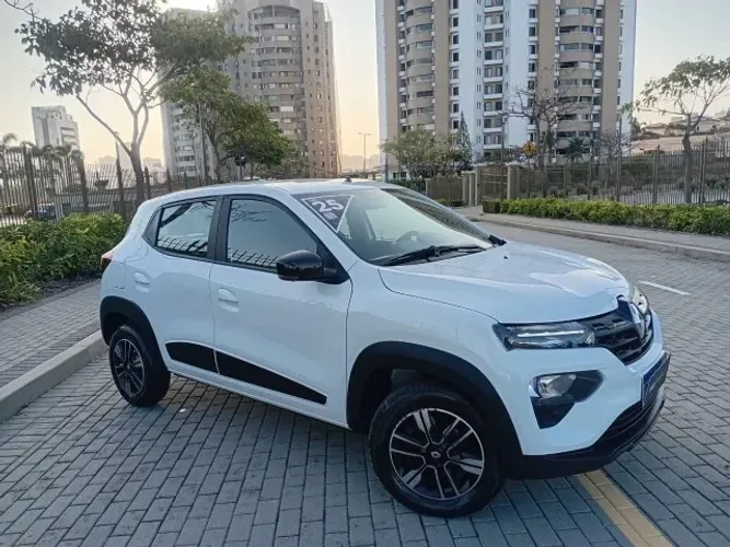 Renault Kwid Intense 1.0 Flex 12V 5P Mec. 2025