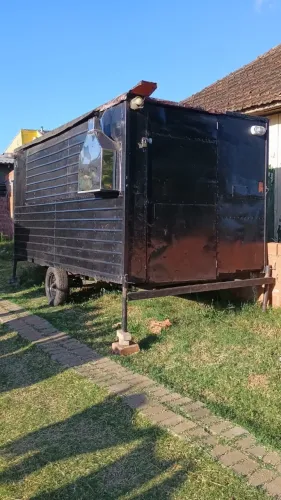 Vende-se Trailer para serviços de alimentação