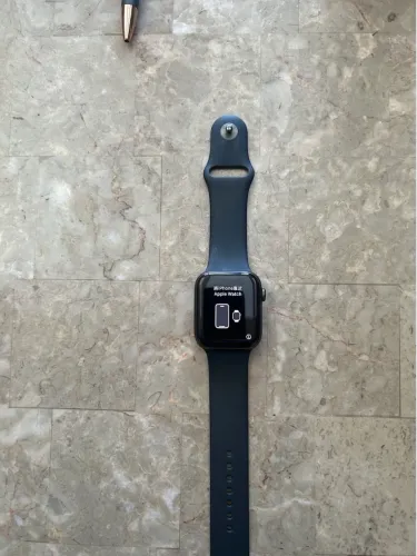 Apple Watch Series 5 GPS + Celular - Alumínio 44 mm Space Gray com Black Sport Band